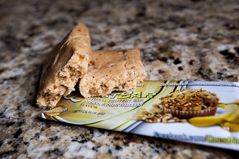 Quest Bar Banana Nut Muffin без упаковки Quest Bar Banana Nut Muffin без упаковки